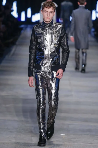Look 31